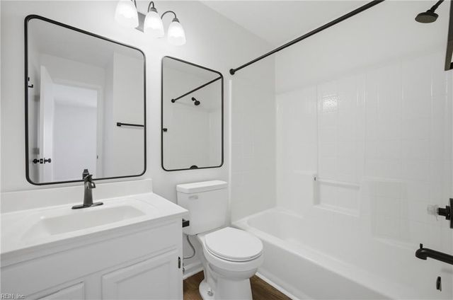 27 Tamarisk Quay Apt D, Hampton, VA 23666