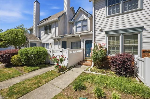 27 Tamarisk Quay Apt D, Hampton, VA 23666