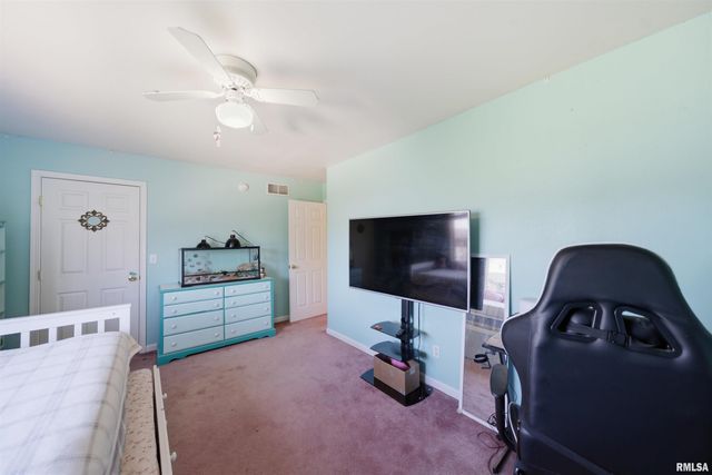 2004 S 2ND Avenue, Morton, IL 61550