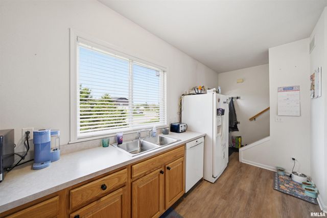 2004 S 2ND Avenue, Morton, IL 61550