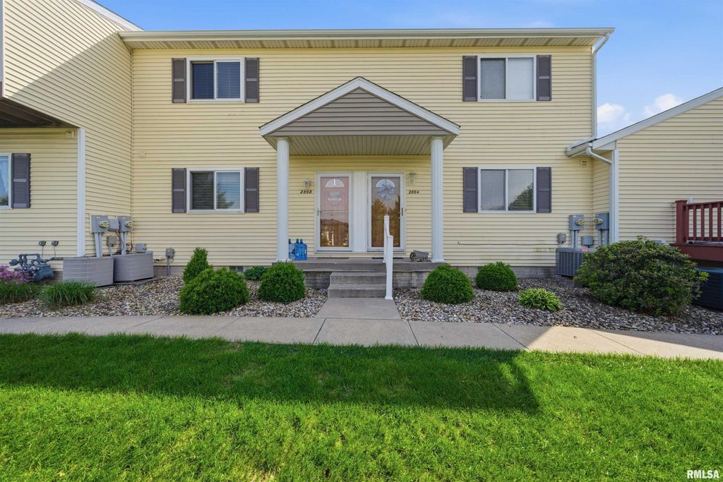 2004 S 2ND Avenue, Morton, IL 61550