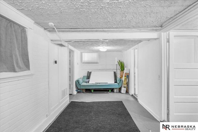 1027 Charleston Street, Lincoln, NE 68508