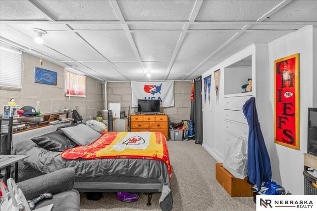 1027 Charleston Street, Lincoln, NE 68508