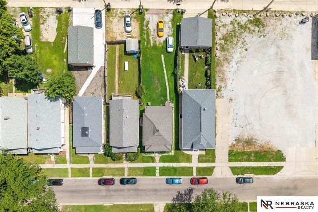 1027 Charleston Street, Lincoln, NE 68508