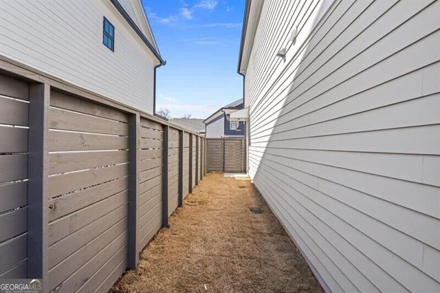 249 10th Street, Auburn, GA 30011