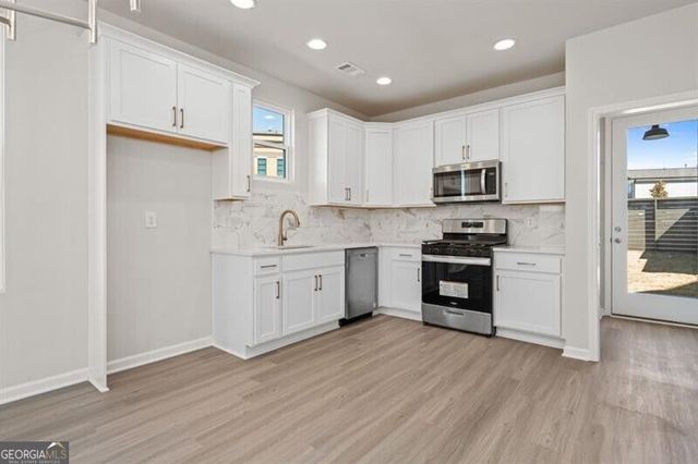 249 10th Street, Auburn, GA 30011