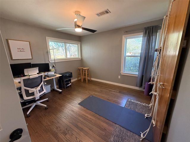 10810 Burdine Street, Houston, TX 77096