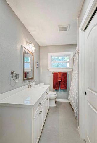 10810 Burdine Street, Houston, TX 77096