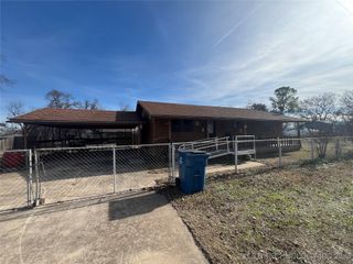 304 S B Street, Oilton, OK 74085