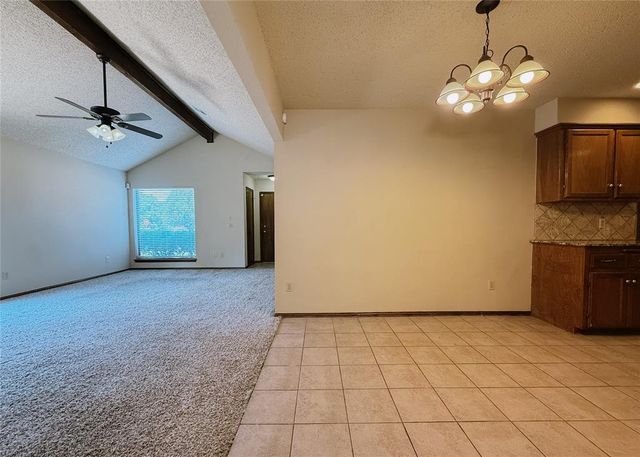 528 W 9th Street, Edmond, OK 73003