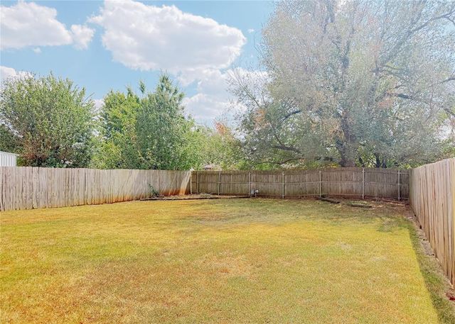 528 W 9th Street, Edmond, OK 73003