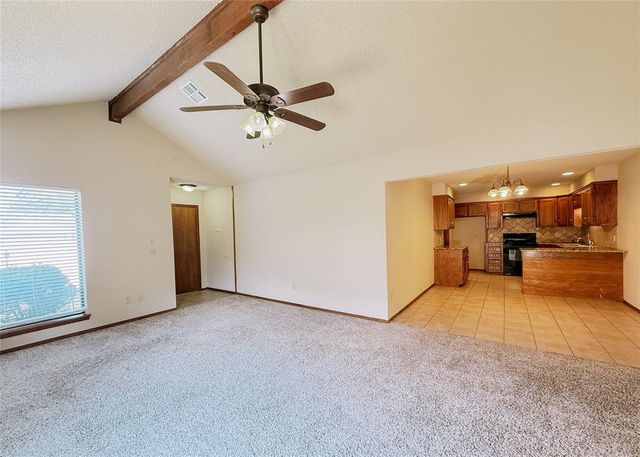 528 W 9th Street, Edmond, OK 73003