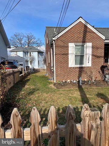 3804 NICHOLSON ST, Hyattsville, MD 20782