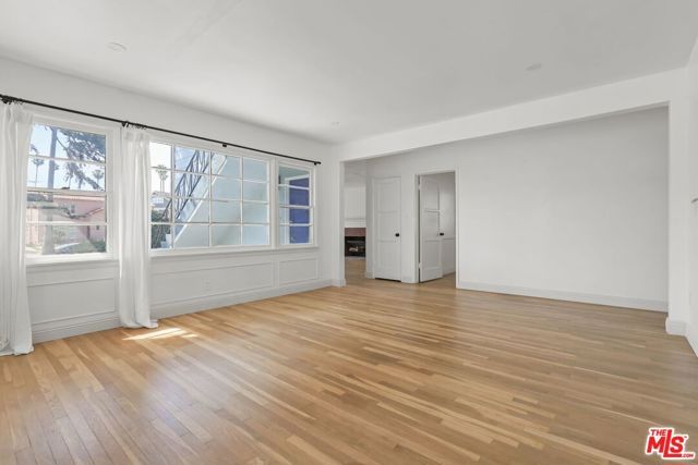 4409 Victoria Park Drive, Los Angeles, CA 90019