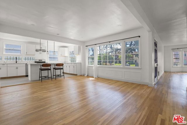 4409 Victoria Park Drive, Los Angeles, CA 90019