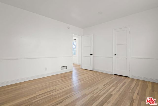 4409 Victoria Park Drive, Los Angeles, CA 90019