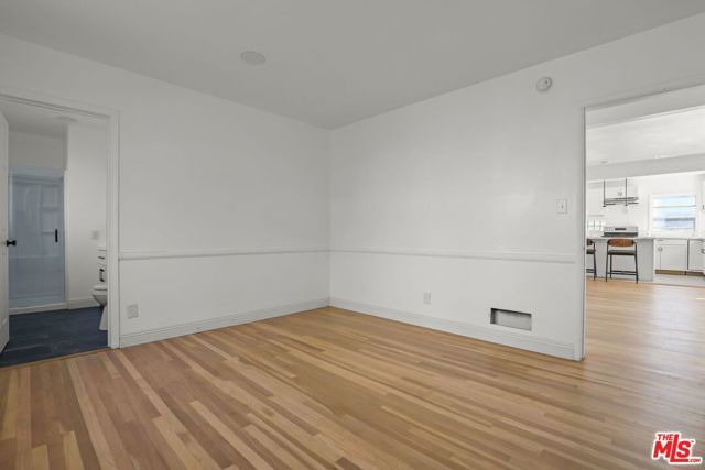 4409 Victoria Park Drive, Los Angeles, CA 90019