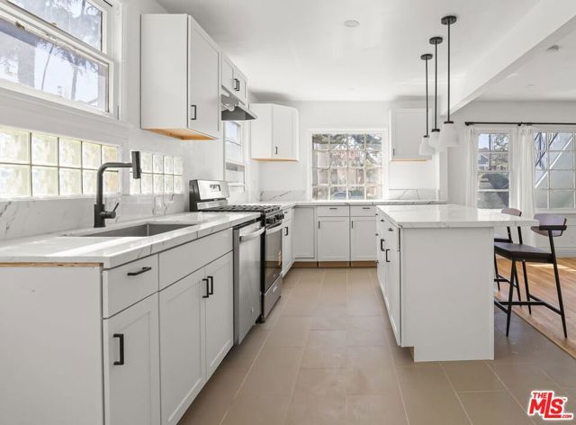 4409 Victoria Park Drive, Los Angeles, CA 90019