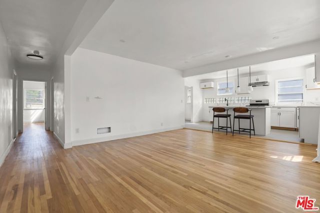 4409 Victoria Park Drive, Los Angeles, CA 90019