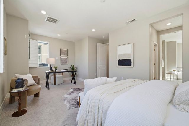 2813 Stringham Way, Dublin, CA 94568