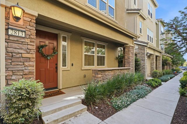 2813 Stringham Way, Dublin, CA 94568