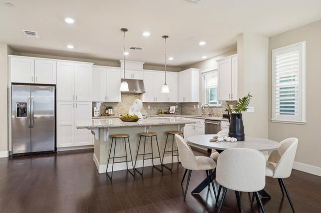 2813 Stringham Way, Dublin, CA 94568