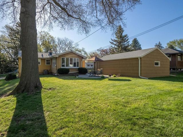 616 Martha Lane, Woodbury, MN 55125