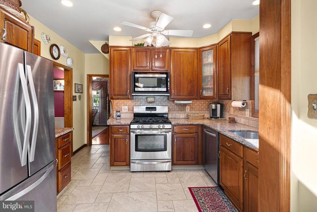 37 10TH AVE, Haddon Heights, NJ 08035