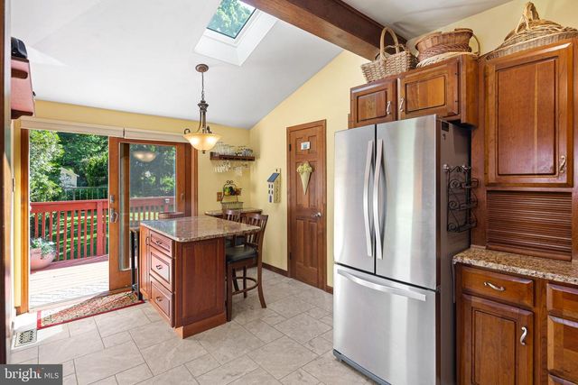 37 10TH AVE, Haddon Heights, NJ 08035