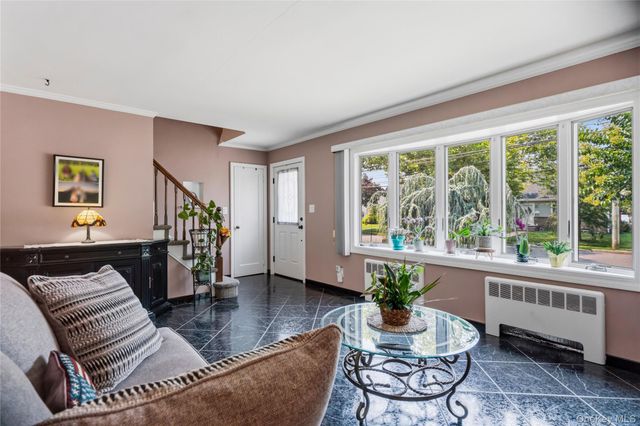 78 Ambrose Avenue, Malverne, NY 11565