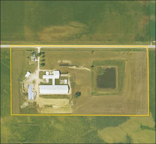 1350 Waubeek Road, Central City, IA 52214