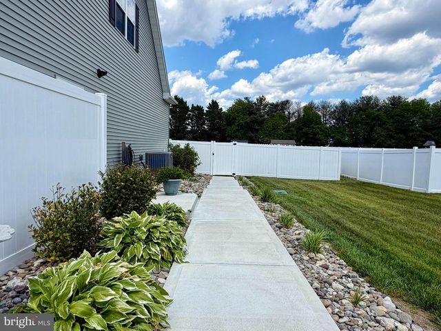 28033 KING FARMS RD, Laurel, DE 19956