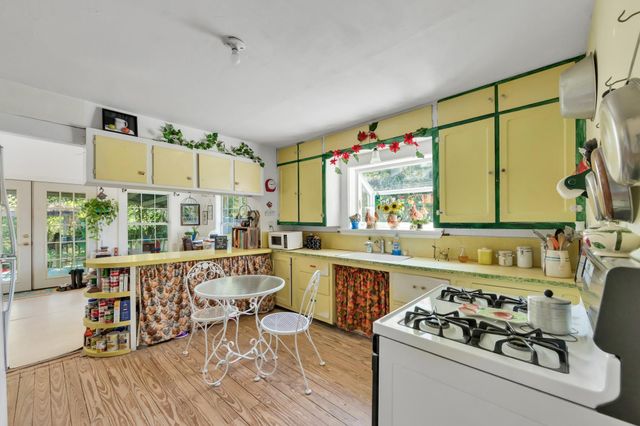 27186 Fields Store Road, Waller, TX 77484