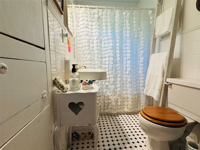 27186 Fields Store Road, Waller, TX 77484