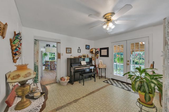 27186 Fields Store Road, Waller, TX 77484