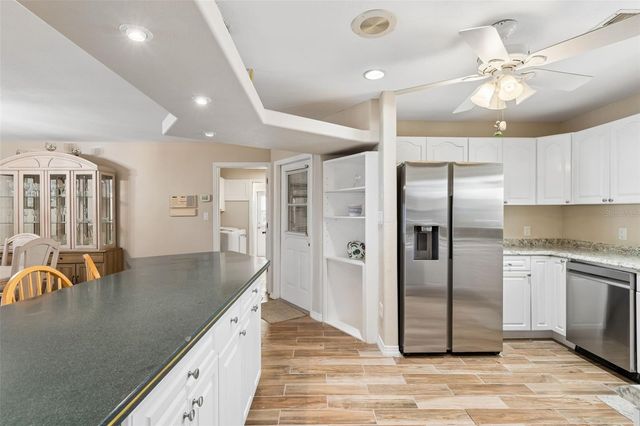 300 DRIFTWOOD DRIVE W, Palm Harbor, FL 34683