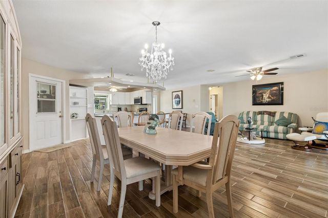 300 DRIFTWOOD DRIVE W, Palm Harbor, FL 34683