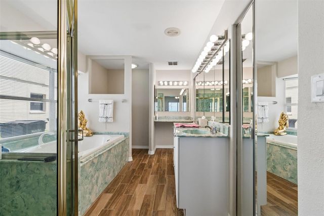 300 DRIFTWOOD DRIVE W, Palm Harbor, FL 34683