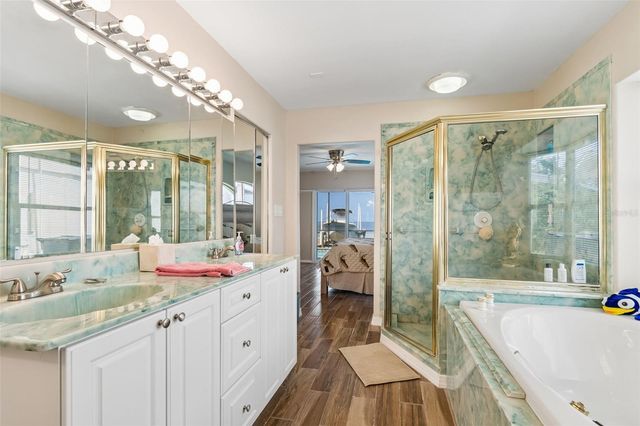 300 DRIFTWOOD DRIVE W, Palm Harbor, FL 34683