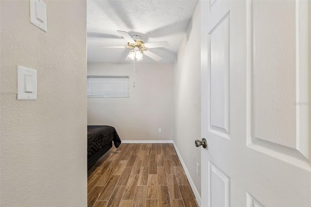 300 DRIFTWOOD DRIVE W, Palm Harbor, FL 34683