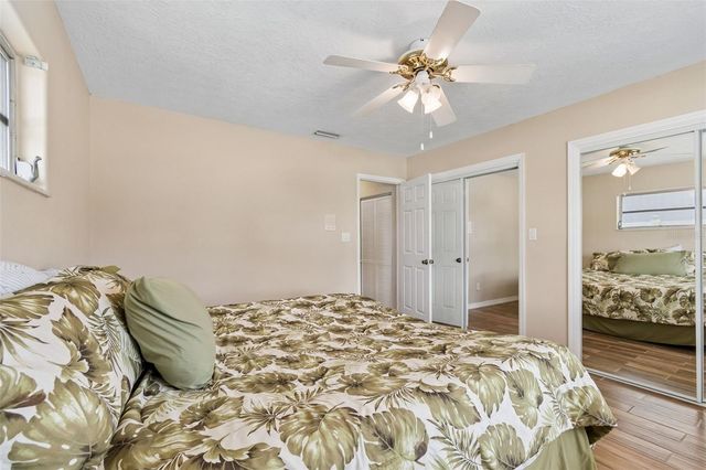 300 DRIFTWOOD DRIVE W, Palm Harbor, FL 34683