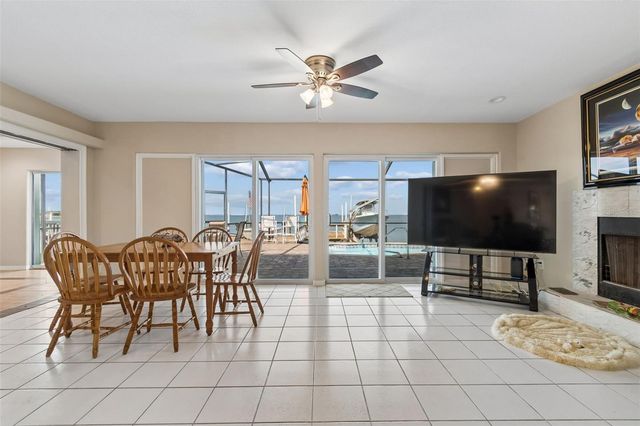 300 DRIFTWOOD DRIVE W, Palm Harbor, FL 34683