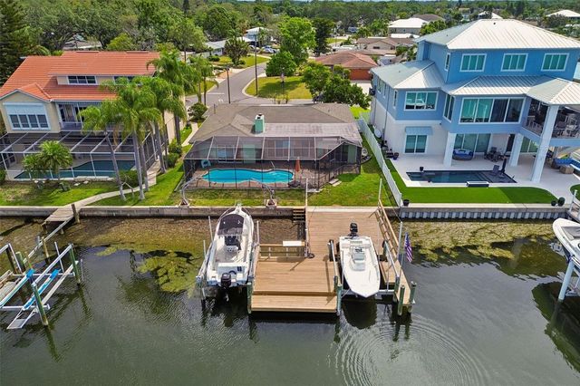 300 DRIFTWOOD DRIVE W, Palm Harbor, FL 34683