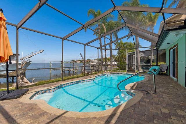 300 DRIFTWOOD DRIVE W, Palm Harbor, FL 34683