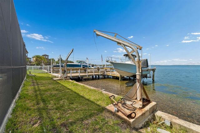 300 DRIFTWOOD DRIVE W, Palm Harbor, FL 34683