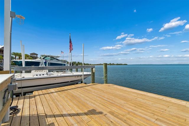 300 DRIFTWOOD DRIVE W, Palm Harbor, FL 34683