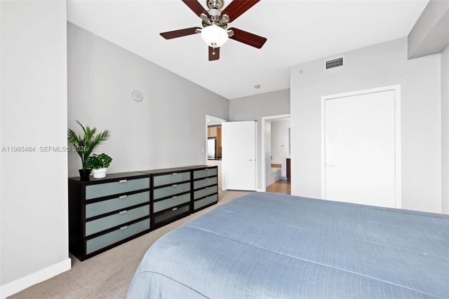 79 SW 12th St 2503-S, Miami, FL 33130