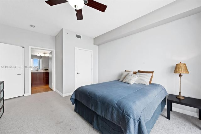 79 SW 12th St 2503-S, Miami, FL 33130