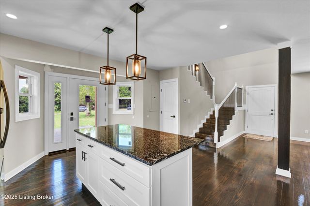 4610 Glenarm Rd, Crestwood, KY 40014