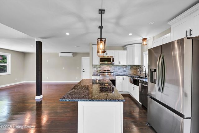 4610 Glenarm Rd, Crestwood, KY 40014